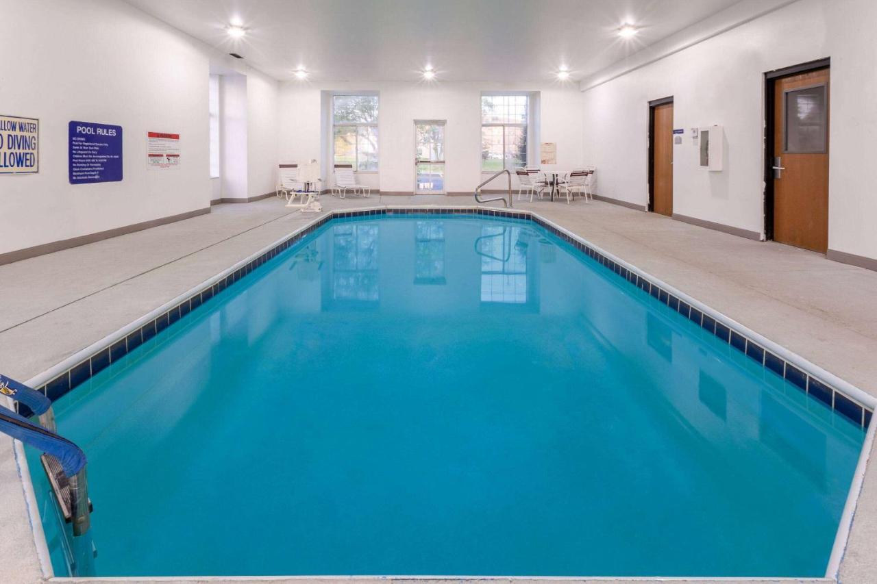Microtel Inn & Suites By Wyndham Sunbury - Columbus North Eksteriør billede